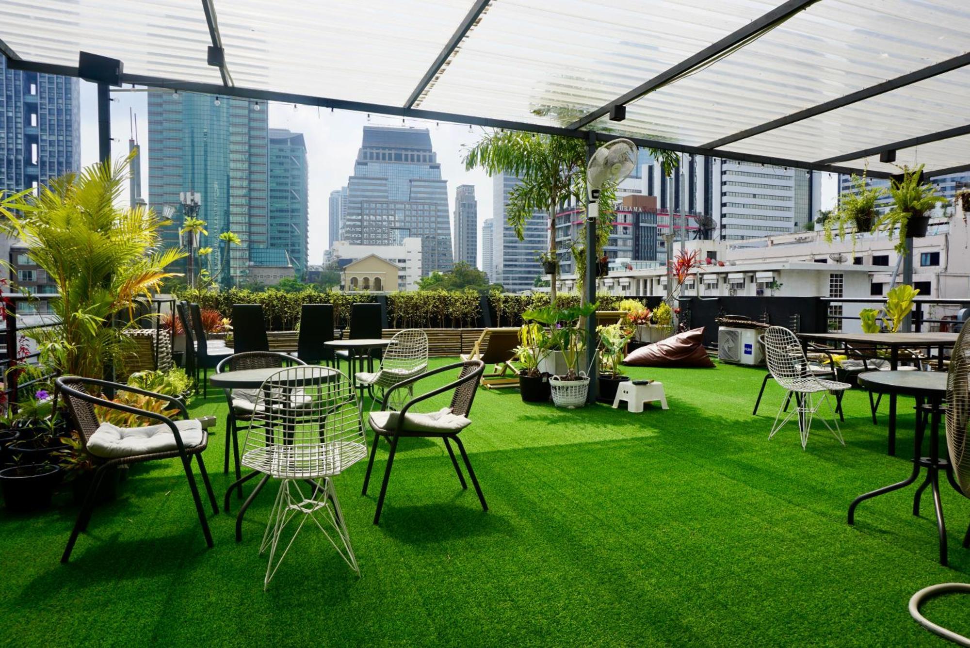 Silom Soi 3 Hash Apartment Hip And Funky With Rooftop View 방콕 외부 사진